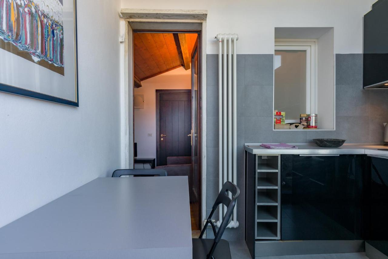 Central Apartment Behind The Arena Verona Ngoại thất bức ảnh