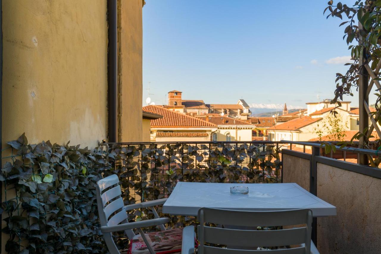 Central Apartment Behind The Arena Verona Ngoại thất bức ảnh